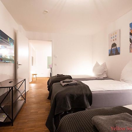 Ko-Living - Beatles Und Banksy Suites & Studios Am Eselsbrunnen - Altstadt - Kueche Halle  Екстер'єр фото