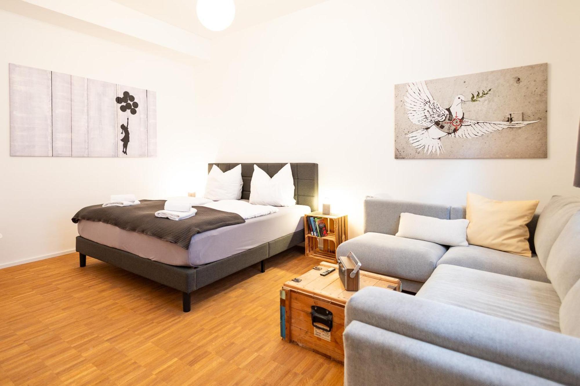 Ko-Living - Beatles Und Banksy Suites & Studios Am Eselsbrunnen - Altstadt - Kueche Halle  Екстер'єр фото