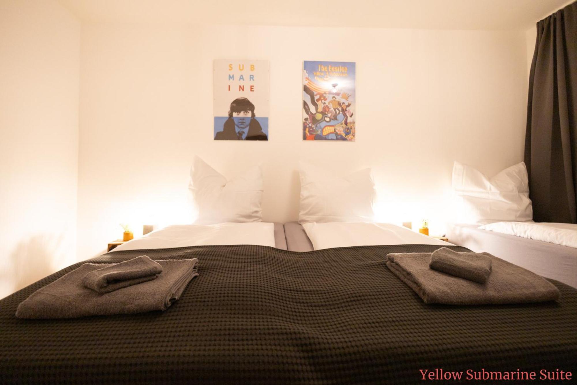 Ko-Living - Beatles Und Banksy Suites & Studios Am Eselsbrunnen - Altstadt - Kueche Halle  Екстер'єр фото